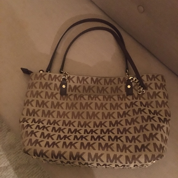 Michael Kors purse